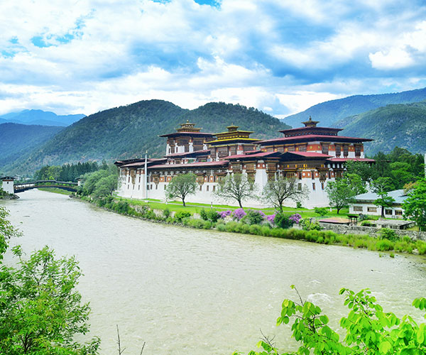Bhutan Luxury Hotels